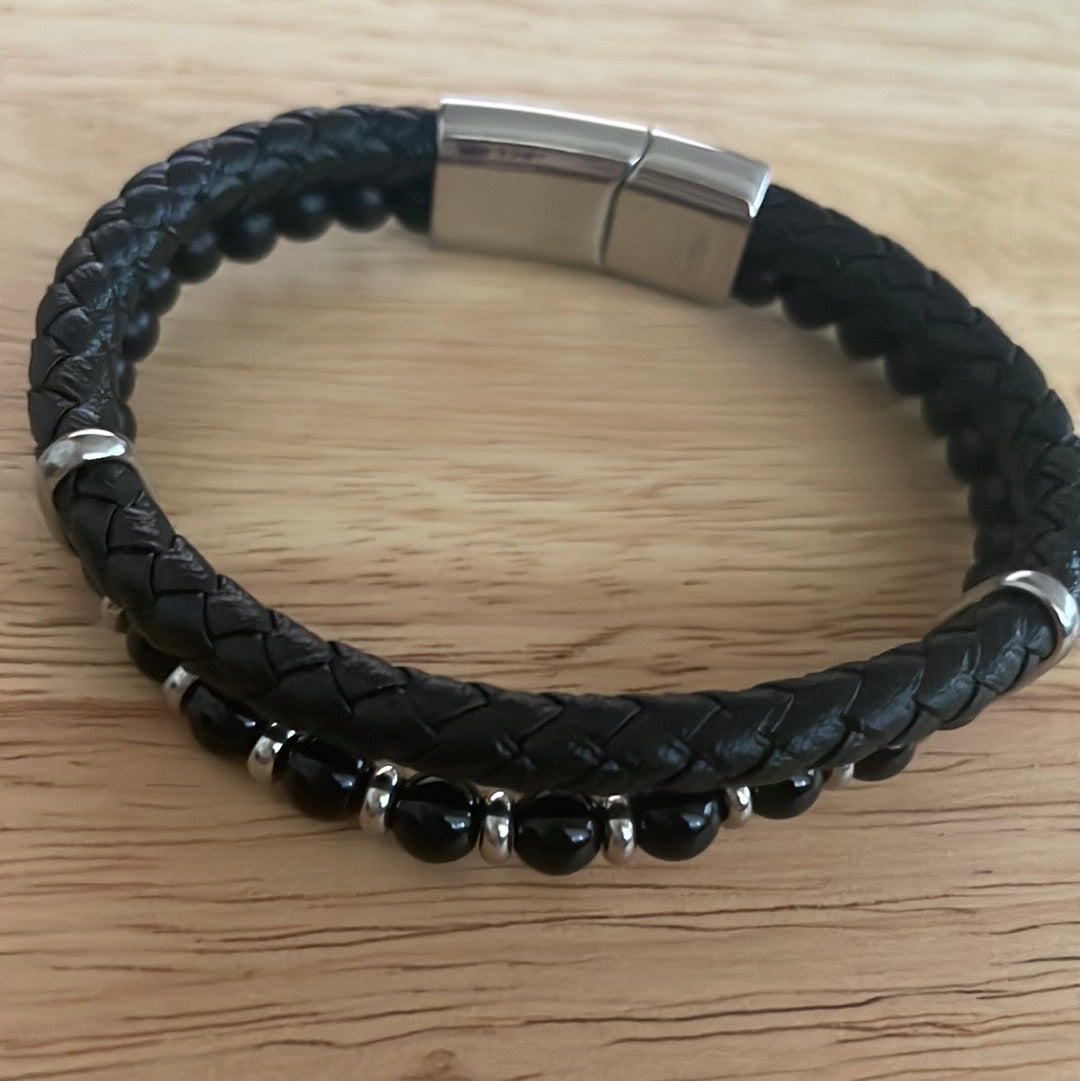 Bracciale uomo perle nere